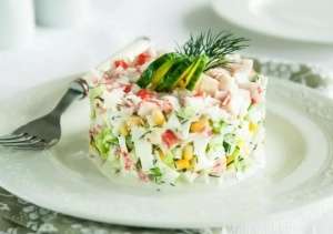 Салат с крабовыми палочками пошаговый рецепт с фото