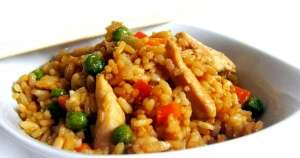 Жареный рис с курицей по-китайски - рецепт и видео