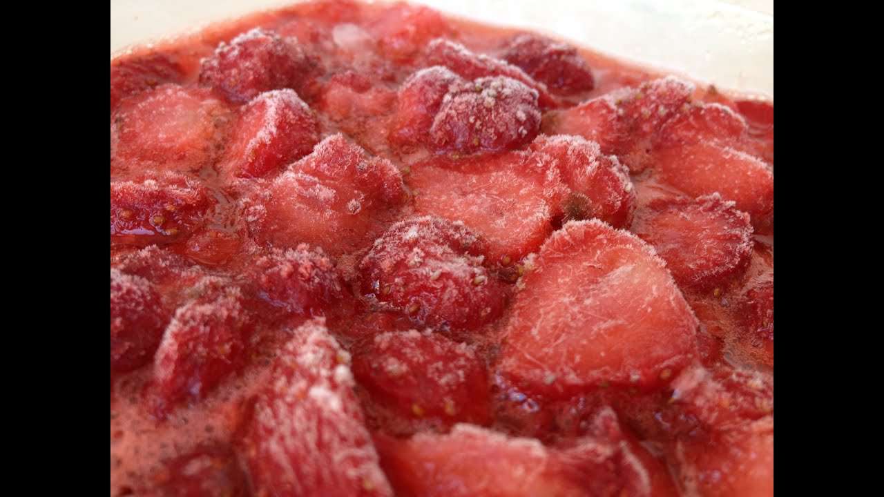 Как Сохранить Клубнику Свежей Круглый Год | The Best Way to Store Strawberries