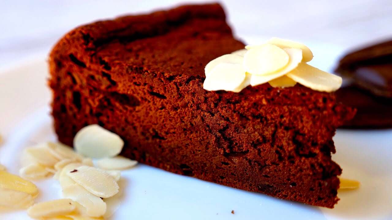 ПРОСТОЙ Шоколадный Торт БЕЗ МУКИ | Всего 2 ПРОДУКТА