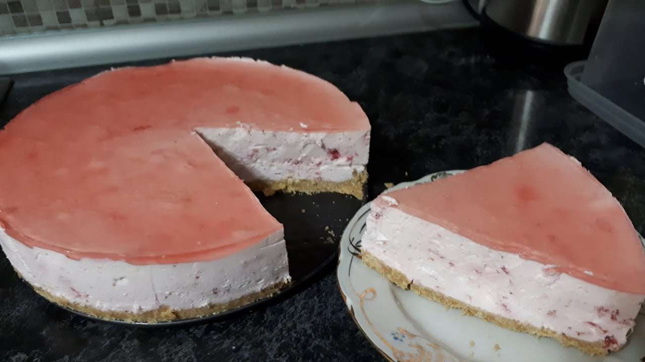 Чизкейк с клубникой | Cheesecake with strawberries