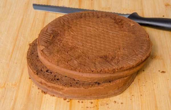 Бисквитный шоколадный торт в мультиварке